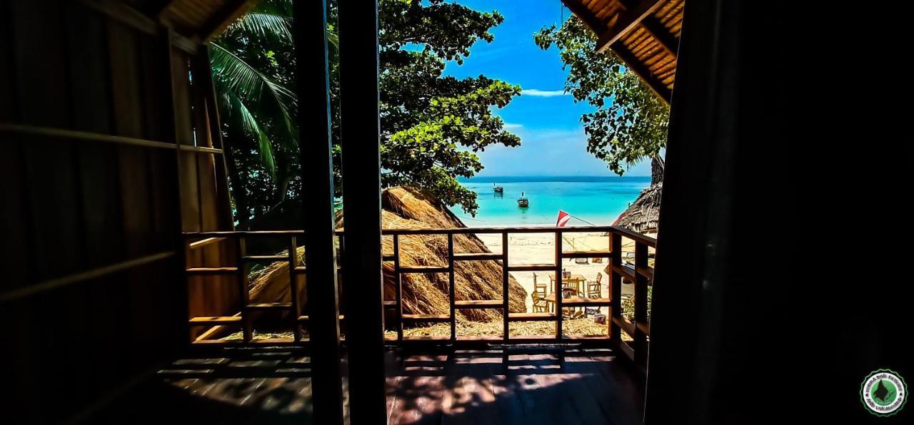 Forra Pattaya Beach Front Bungalow Hotell Koh Lipe Eksteriør bilde